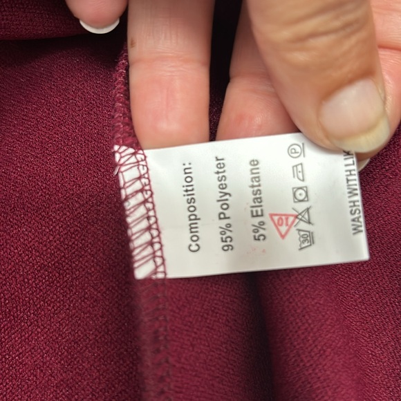 Burgundy top - Picture 6 of 6